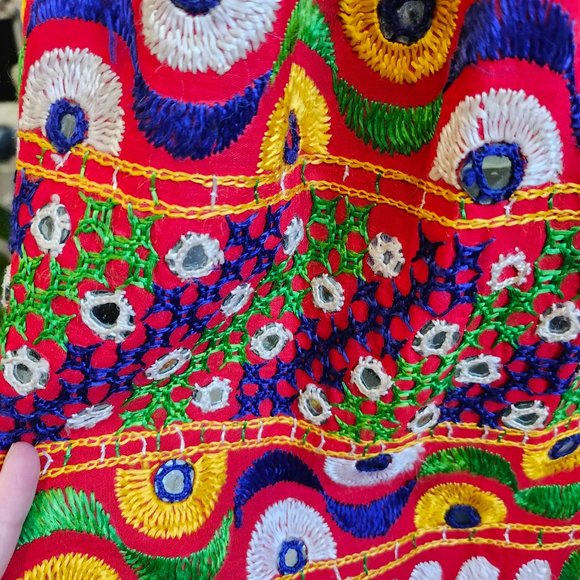 Vintage 1950's Indian Embroidered Mirrorwork Floral Skirt - Picture 6 of 15